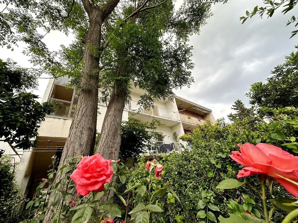Apartment Monika - Free Parking Kastela