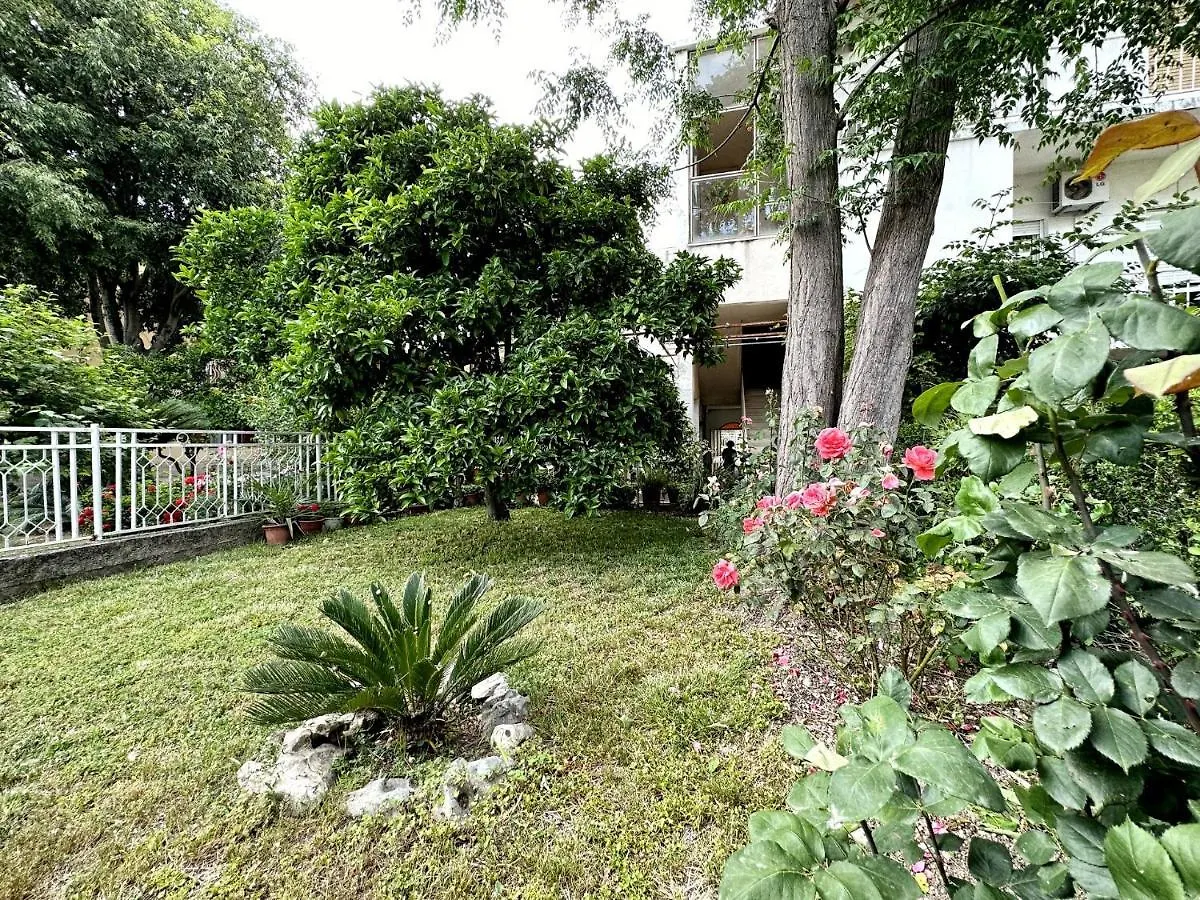 Apartment Monika - Free Parking Kastela